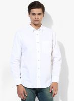 Giordano White Solid Slim Fit Casual Shirt