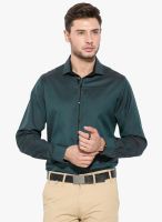 Mufti Green Solid Slim Fit Casual Shirt