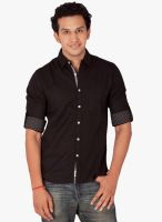 Sera Black Solid Regular Fit Casual Shirt