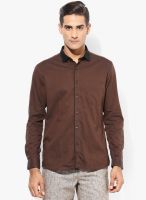 British Club Brown Solid Slim Fit Casual Shirt