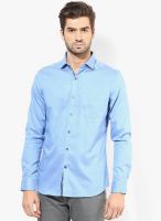 Code by Lifestyle Blue Solid Slim Fit Casual Shirt