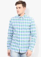 Code by Lifestyle Green Slim Fit Casual Shirt