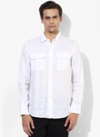 Giordano White Solid Slim Fit Casual Shirt