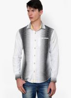The Indian Garage Co. White Printed Slim Fit Casual Shirt