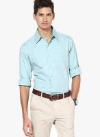The Vanca Green Solid Casual Shirt