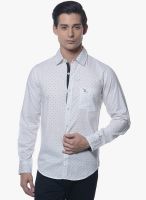 Upper Line White Solid Regular Fit Casual Shirt