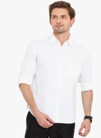 Western Vivid White Solid Slim Fit Casual Shirt