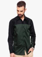 Alley Men Solid Green Casual Shirt