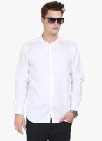 Orange Valley White Solid Slim Fit Casual Shirt