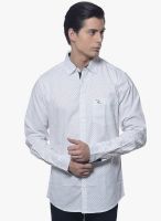 Upper Line Whie Solid Regular Fit Casual Shirt