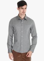 Zobello Dark Grey Solid Slim Fit Casual Shirt