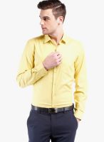 Black Coffee Mustard Yellow Solid Slim Fit Formal Shirt