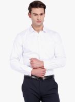 Black Coffee White Solid Slim Fit Formal Shirt