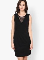 Vero Moda Black Colored Solid Shift Dress
