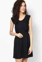 Vero Moda Black Colored Solid Skater Dress