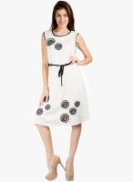 109F White Printed Shift Dress