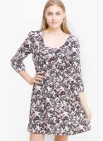 Oxolloxo Off White Colored Printed Skater Dress