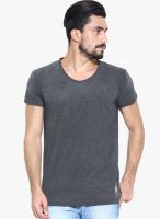 Hubberholme Charcoal Grey Solid Round Neck T-Shirt