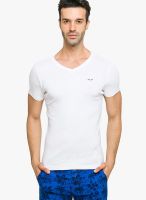 Status Quo White Solid V Neck T-Shirts